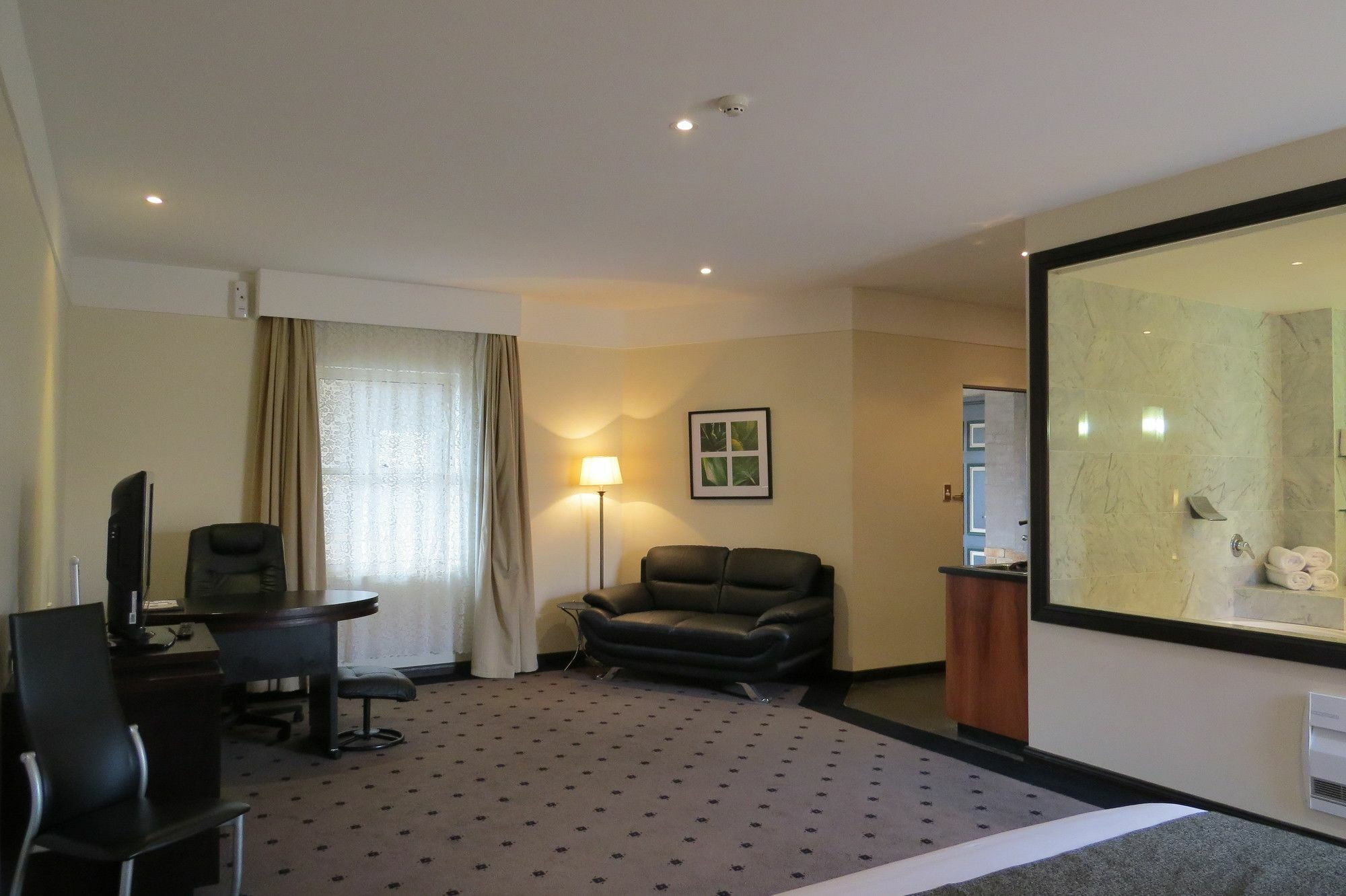 Best Western Plus ゴールバーン エクステリア 写真